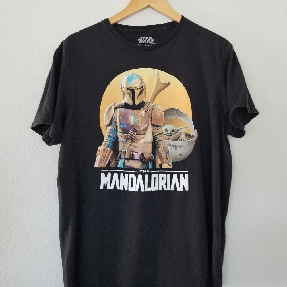 EUC Star Wars 'The Mandalorians' T-Shirt